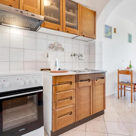 Apartment Secluded In Pore With Garden *
