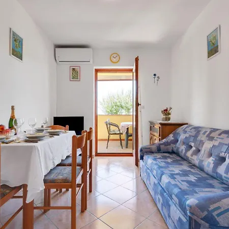 Secluded In Pore With Garden * Porec